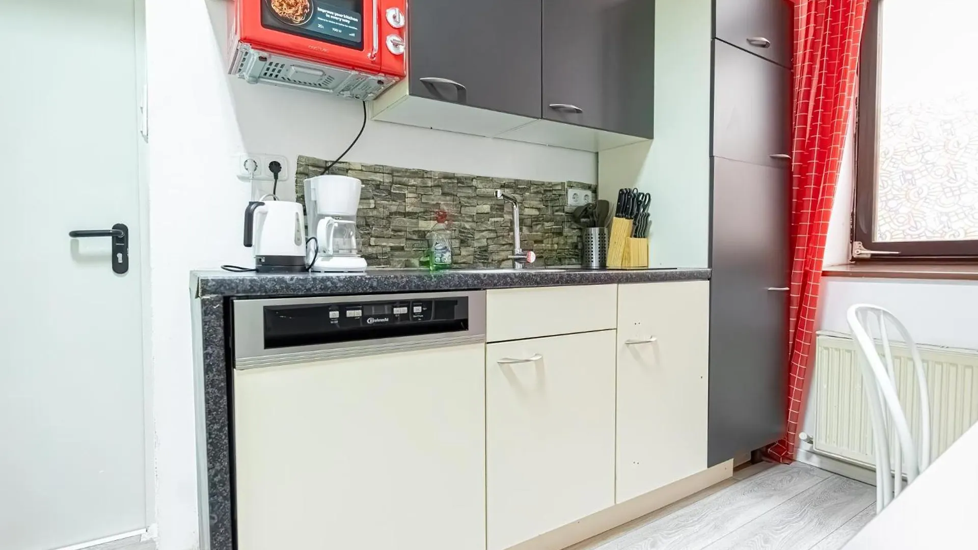 Bright 1Br Apt, Prime Vienna Location & Wifi 0*,  オーストリア