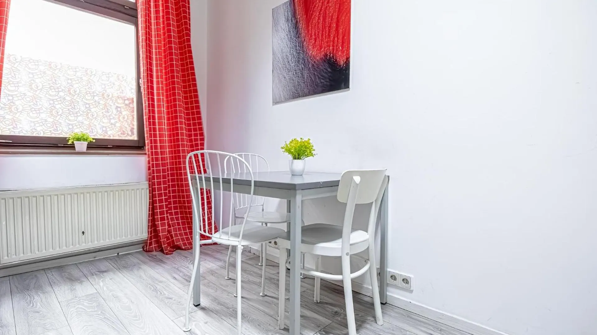 Bright 1Br Apt, Prime Vienna Location & Wifi 0*,